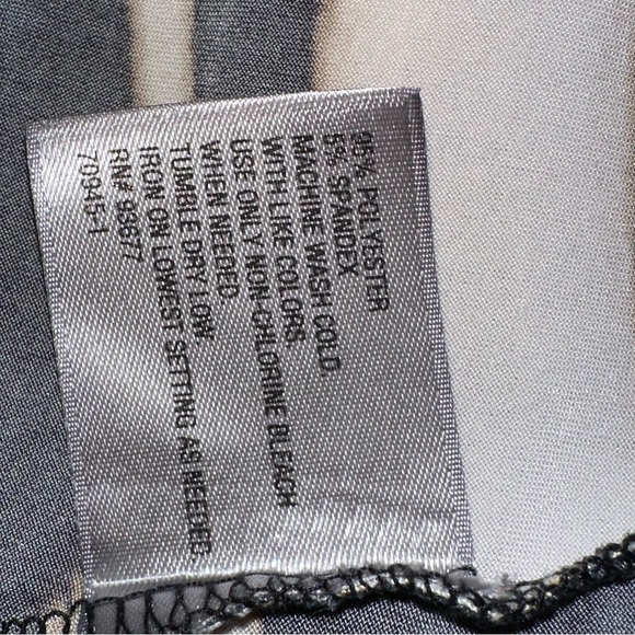 Black & Cream zebra print Halter Top XL - Picture 5 of 7